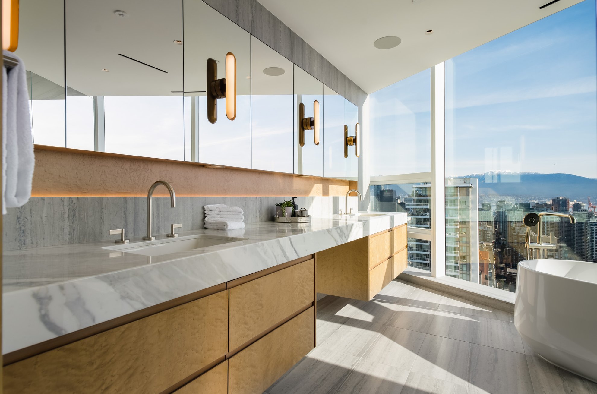 The Charleson Penthouse at Level Richards_Master Bathroom