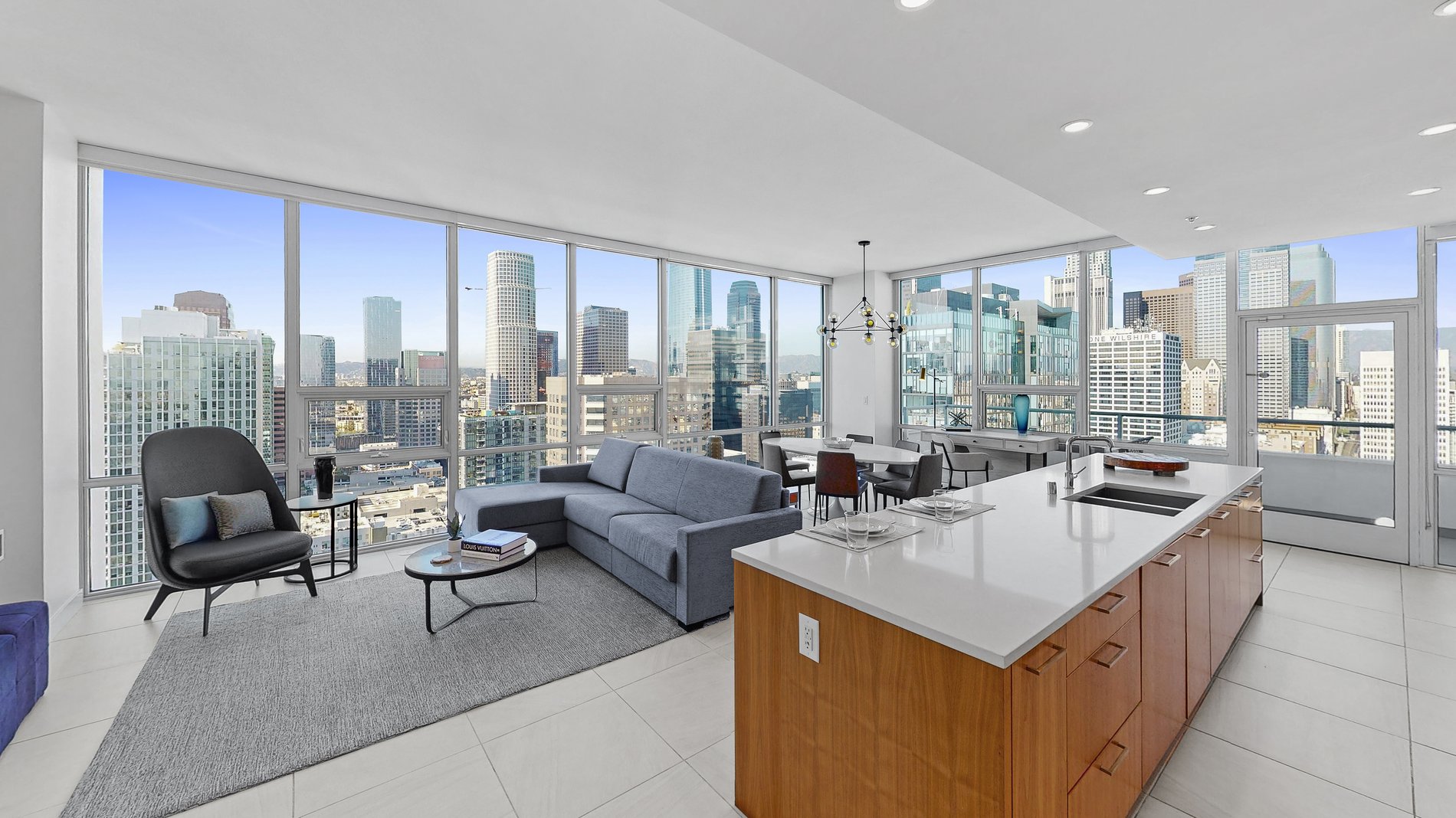 Luxury Three Bedroom Hotel Sky Suite Level Los Angeles South Olive