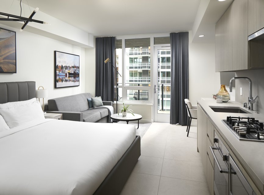 studio features sofa bed, fully equipped kitchen at level seattle south lake union