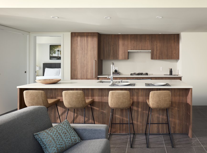 Level Seattle - Two Bedroom Suite